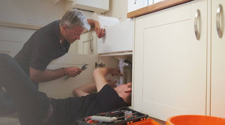 Professional burst pipe repair services in Leesburg, TX